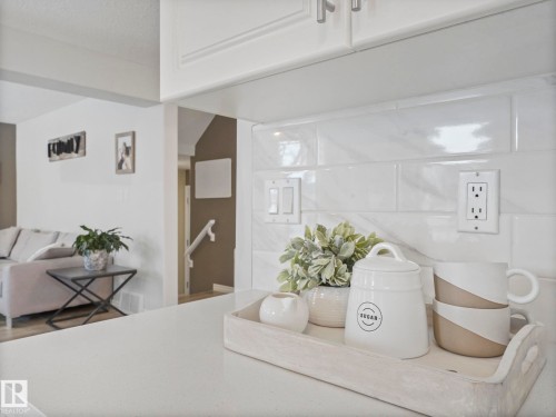 71 Rue Bouchard, Beaumont, AB - Indoor