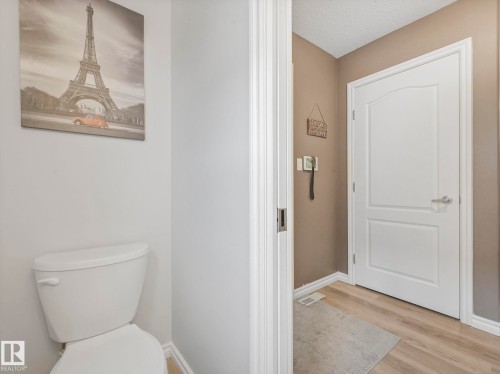 71 Rue Bouchard, Beaumont, AB - Indoor Photo Showing Bathroom