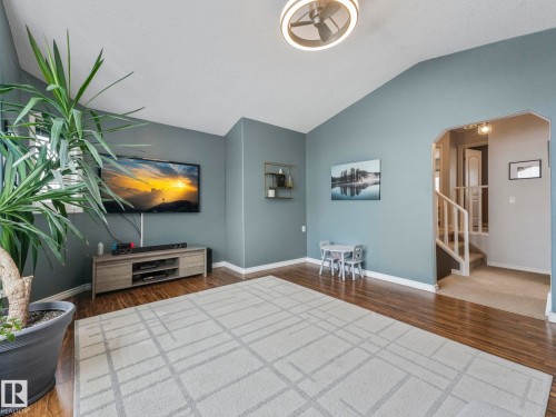 71 Rue Bouchard, Beaumont, AB - Indoor