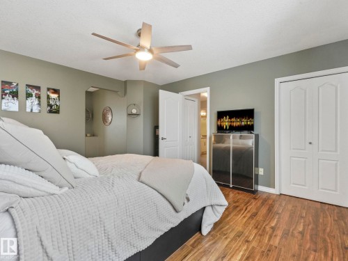71 Rue Bouchard, Beaumont, AB - Indoor Photo Showing Bedroom