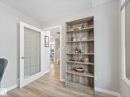 71 Rue Bouchard, Beaumont, AB - Indoor