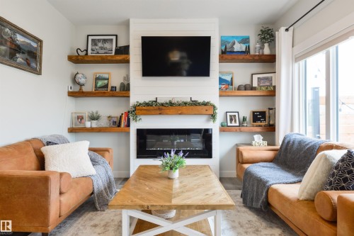 22632 96 Avenue, Edmonton, AB - Indoor Photo Showing Living Room With Fireplace