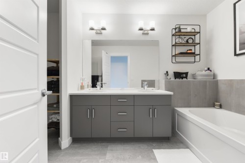 22632 96 Avenue, Edmonton, AB - Indoor Photo Showing Bathroom
