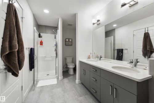 22632 96 Avenue, Edmonton, AB - Indoor Photo Showing Bathroom