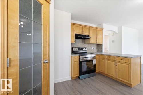 301 Avena Link, Leduc, AB - Indoor Photo Showing Kitchen