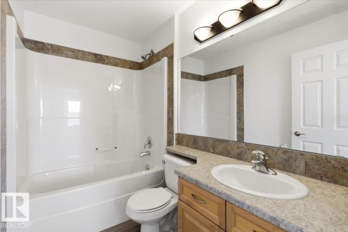 301 Avena Link, Leduc, AB - Indoor Photo Showing Bathroom