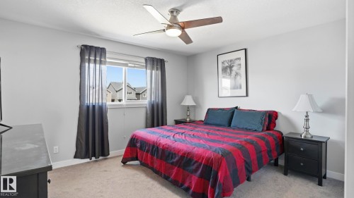 384 Stout Lane, Leduc, AB - Indoor Photo Showing Bedroom