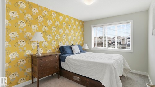384 Stout Lane, Leduc, AB - Indoor Photo Showing Bedroom