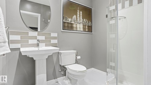 384 Stout Lane, Leduc, AB - Indoor Photo Showing Bathroom