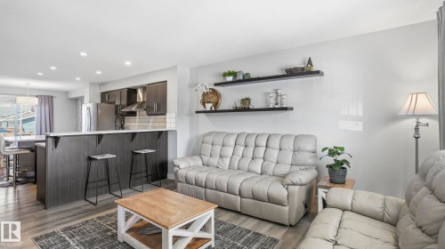384 Stout Lane, Leduc, AB - Indoor Photo Showing Living Room