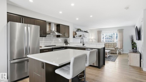 384 Stout Lane, Leduc, AB - Indoor Photo Showing Kitchen With Stainless Steel Kitchen With Upgraded Kitchen