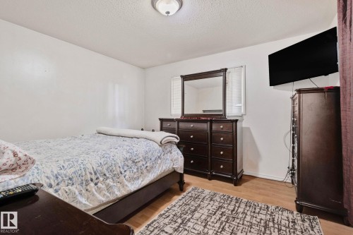 4618 53 Avenue, Wetaskiwin, AB - Indoor Photo Showing Bedroom