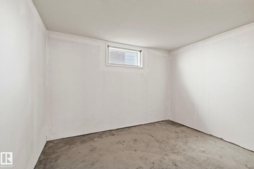 4618 53 Avenue, Wetaskiwin, AB - Indoor Photo Showing Other Room