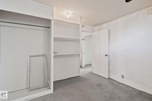 4618 53 Avenue, Wetaskiwin, AB - Indoor