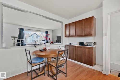4618 53 Avenue, Wetaskiwin, AB - Indoor Photo Showing Dining Room