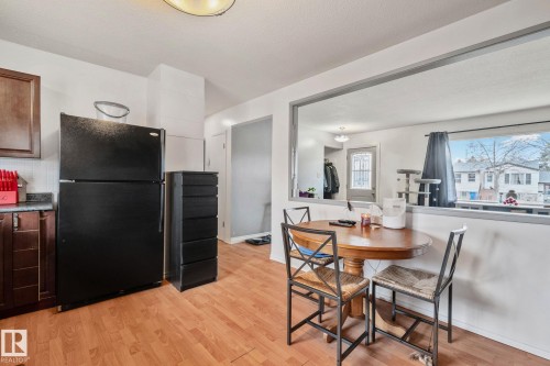 4618 53 Avenue, Wetaskiwin, AB - Indoor Photo Showing Dining Room