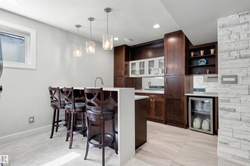 9055 24 Avenue, Edmonton, AB - Indoor