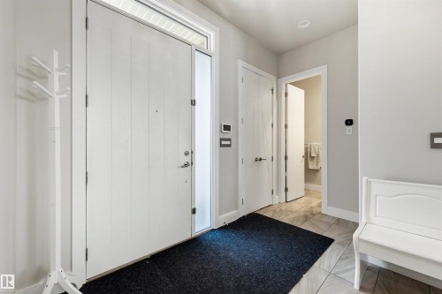 9055 24 Avenue, Edmonton, AB - Indoor Photo Showing Other Room