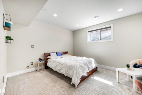 9055 24 Avenue, Edmonton, AB - Indoor Photo Showing Bedroom