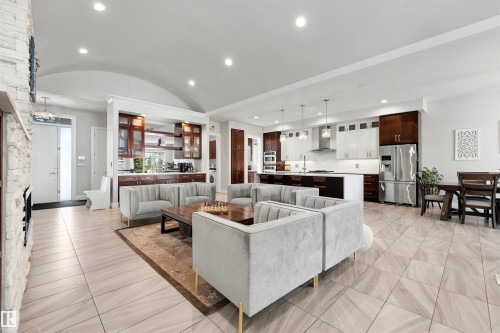 9055 24 Avenue, Edmonton, AB - Indoor Photo Showing Living Room