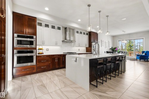 9055 24 Avenue, Edmonton, AB - Indoor Photo Showing Kitchen With Upgraded Kitchen