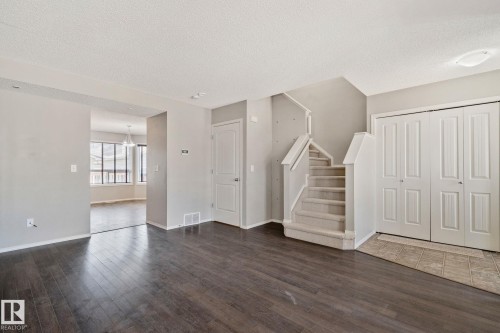 6 Vivian Way, Spruce Grove, AB - Indoor Photo Showing Other Room