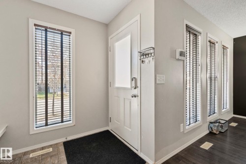 6 Vivian Way, Spruce Grove, AB - Indoor Photo Showing Other Room