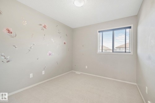 6 Vivian Way, Spruce Grove, AB - Indoor Photo Showing Other Room