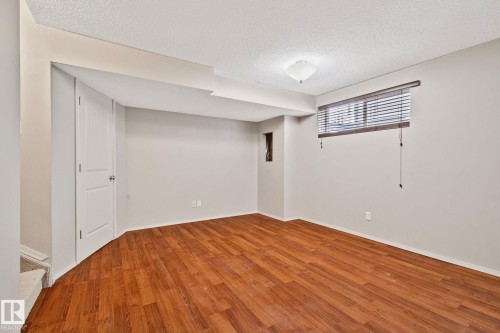 6 Vivian Way, Spruce Grove, AB - Indoor Photo Showing Other Room