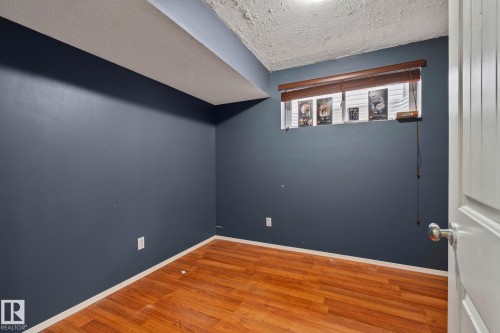 6 Vivian Way, Spruce Grove, AB - Indoor Photo Showing Other Room