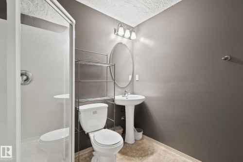 6 Vivian Way, Spruce Grove, AB - Indoor Photo Showing Bathroom