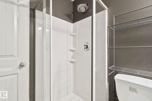 6 Vivian Way, Spruce Grove, AB - Indoor Photo Showing Bathroom