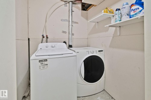 6 Vivian Way, Spruce Grove, AB - Indoor Photo Showing Laundry Room