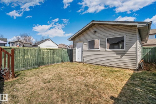 6 Vivian Way, Spruce Grove, AB - Outdoor
