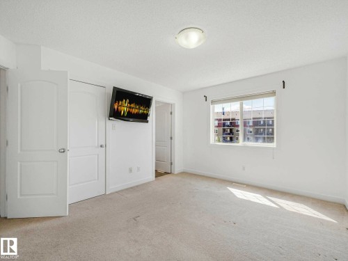 49 12004 22 Avenue, Edmonton, AB - Indoor Photo Showing Other Room