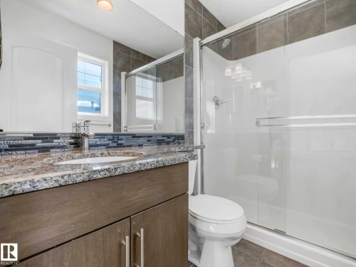 49 12004 22 Avenue, Edmonton, AB - Indoor Photo Showing Bathroom