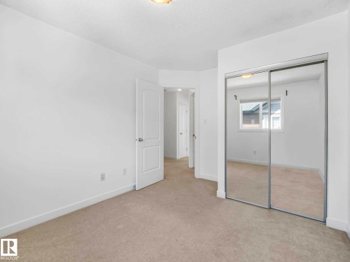 49 12004 22 Avenue, Edmonton, AB - Indoor Photo Showing Other Room