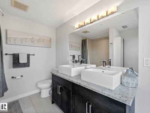 122 5151 Windermere Boulevard, Edmonton, AB - Indoor Photo Showing Bathroom
