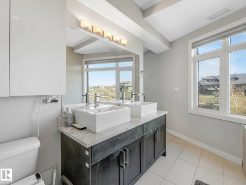 122 5151 Windermere Boulevard, Edmonton, AB - Indoor Photo Showing Bathroom