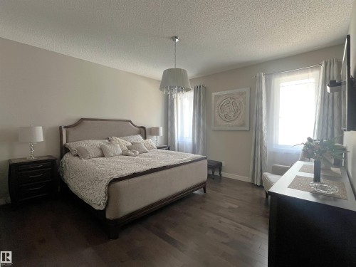 8504 216 Street, Edmonton, AB - Indoor Photo Showing Bedroom