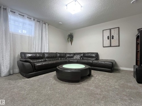 8504 216 Street, Edmonton, AB - Indoor
