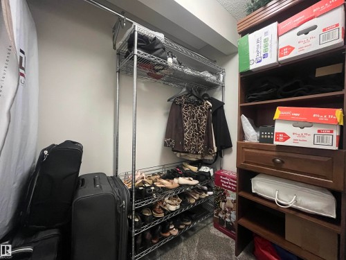 8504 216 Street, Edmonton, AB - Indoor