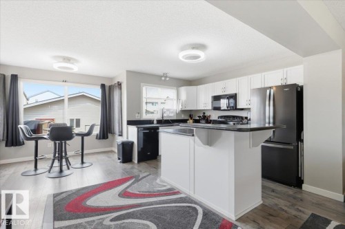 406 Songhurst Place, Leduc, AB - Indoor Photo Showing Kitchen