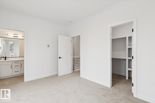 14816 93 Avenue, Edmonton, AB - Indoor Photo Showing Other Room