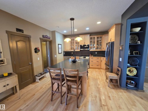 1205 Colonel Stone Avenue, Edmonton, AB - Indoor Photo Showing Dining Room
