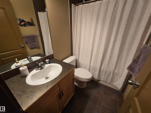 1205 Colonel Stone Avenue, Edmonton, AB - Indoor Photo Showing Bathroom