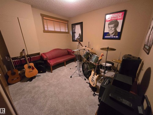 1205 Colonel Stone Avenue, Edmonton, AB - Indoor
