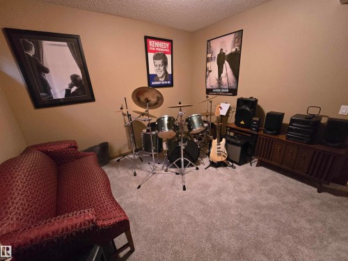 1205 Colonel Stone Avenue, Edmonton, AB - Indoor