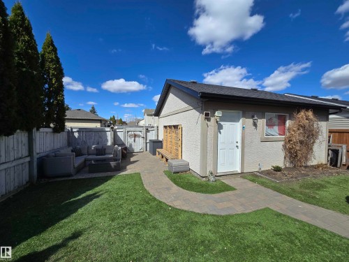 1205 Colonel Stone Avenue, Edmonton, AB - Outdoor