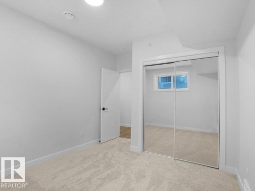 6129 Crawford Drive, Edmonton, AB - Indoor Photo Showing Other Room